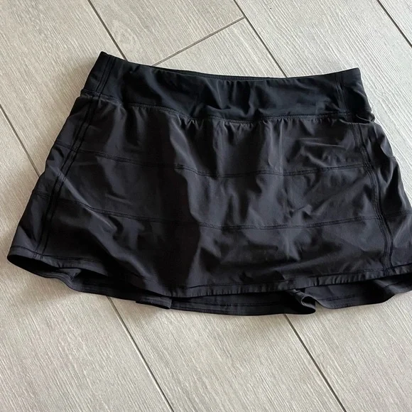 Lululemon Black Pace Rival Mid-Rise Skirt 10 Tall. - Picture 2 of 11